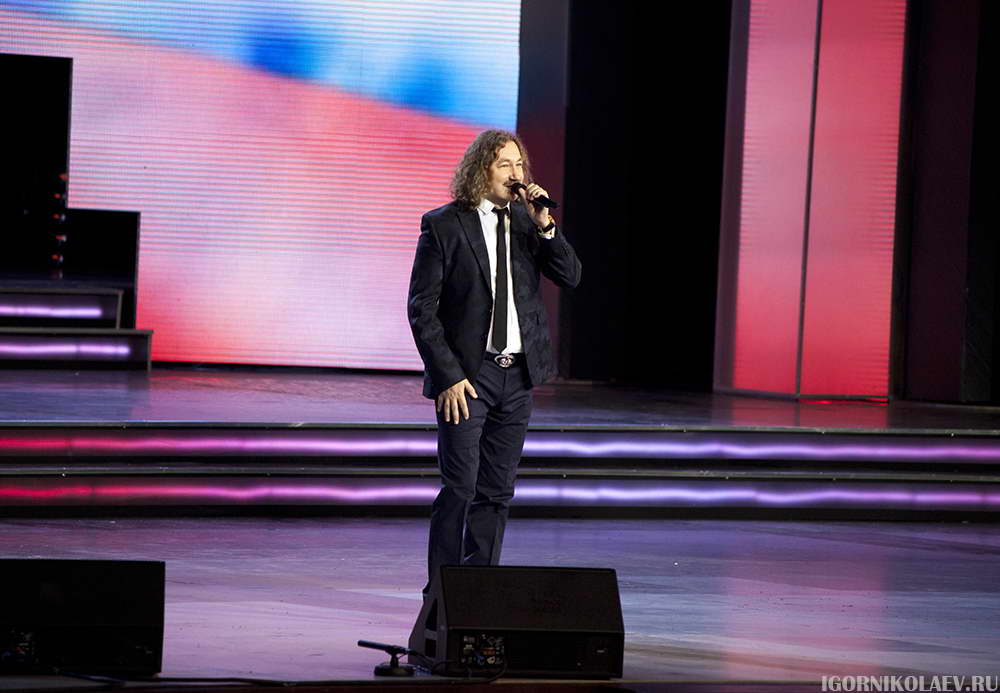 Игорь Николаев в праздничном концерте ко Дню ВДВ \ 2015