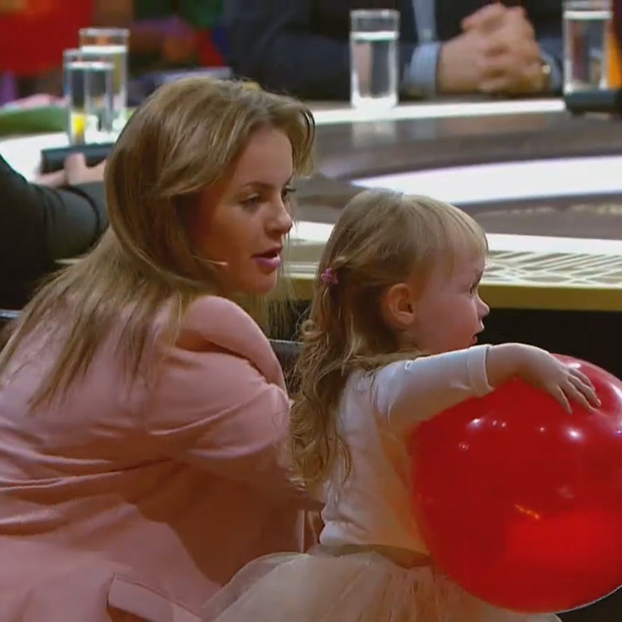 Первое появление Вероники Николаевой Игорь Николаев в дочкой Вероникой