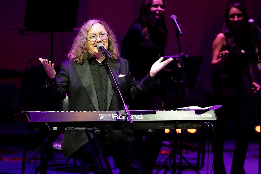 Пост от Сахалинская филармония Автор Нонна Лаврик - Министр культуры и архивного дела Сахалинской области