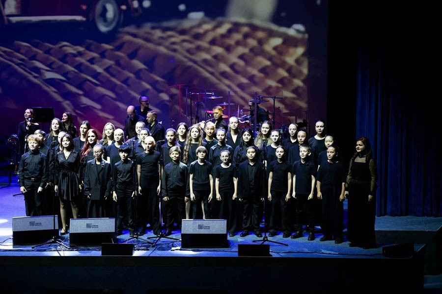 Пост от Сахалинская филармония Нонна Лаврик - Министр культуры и архивного дела Сахалинской области