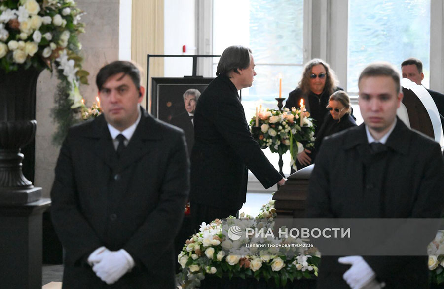 Композитор Игорь Николаев простился с коллегой Фото РИА Новости
