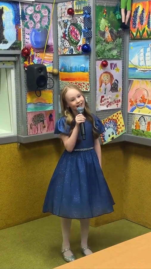 Вероника Николаева поздравила «Детское радио»